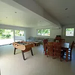 La Les Pieds Dans Leau *