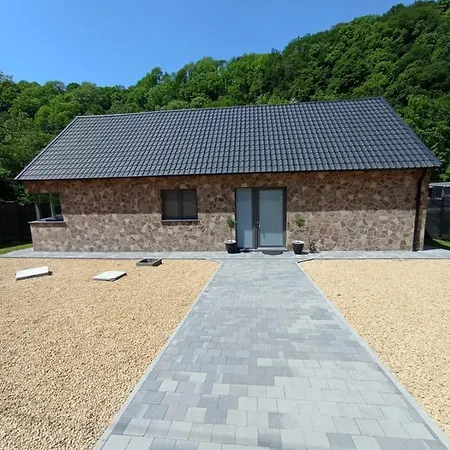 La Les Pieds Dans Leau Villa