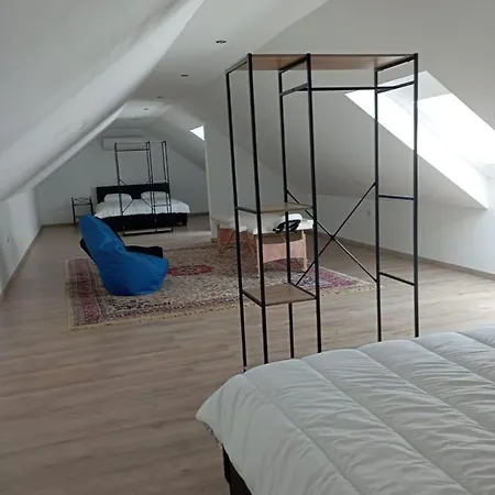 La Les Pieds Dans Leau Villa