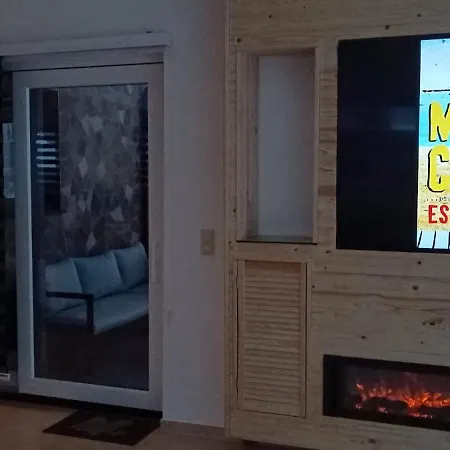 La Les Pieds Dans Leau Villa